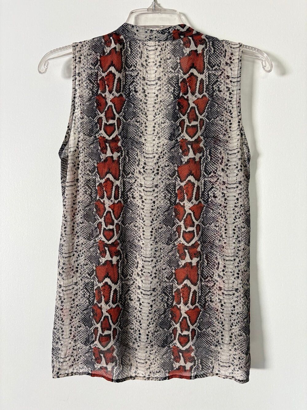 Laila Savannah 100% Silk Tank S Red Snakeskin Button Up V Neck Mandarin Blouse - Picture 6 of 8